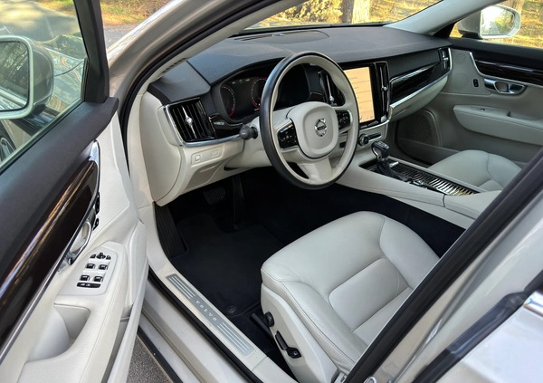 Volvo S90 cena 119900 przebieg: 55200, rok produkcji 2017 z Kostrzyn nad Odrą małe 232